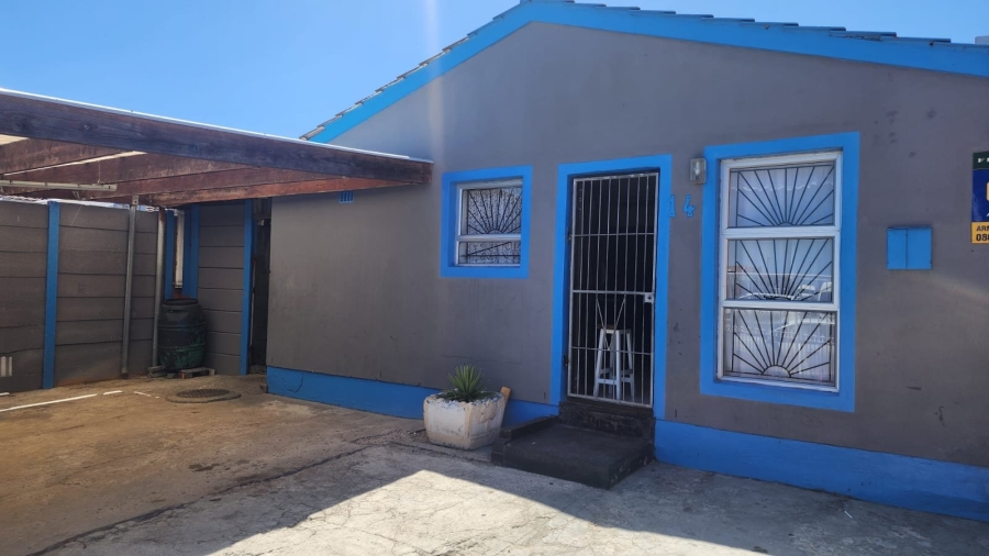 2 Bedroom Property for Sale in Portlands Western Cape